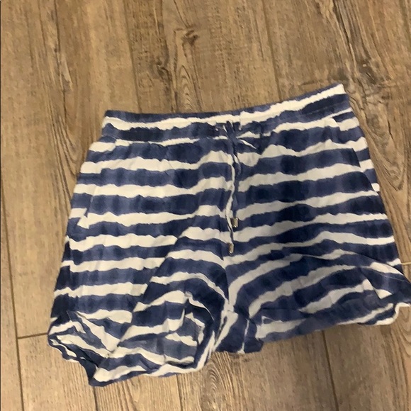 Japna Pants - Flowey comfy shorts